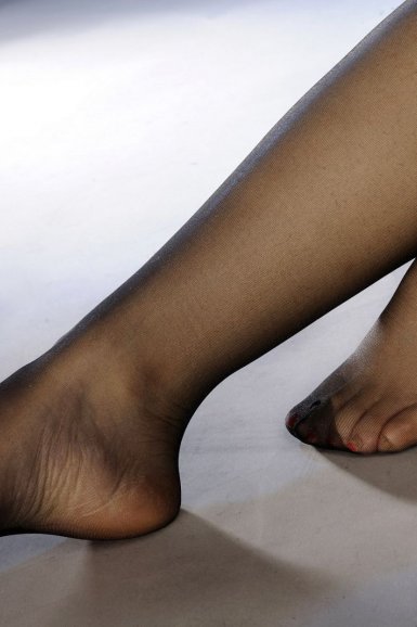 足球赛事_人生若如初相见闵红玉真实身份是什么 闵红玉结局悲惨(图2) 猎趣TV